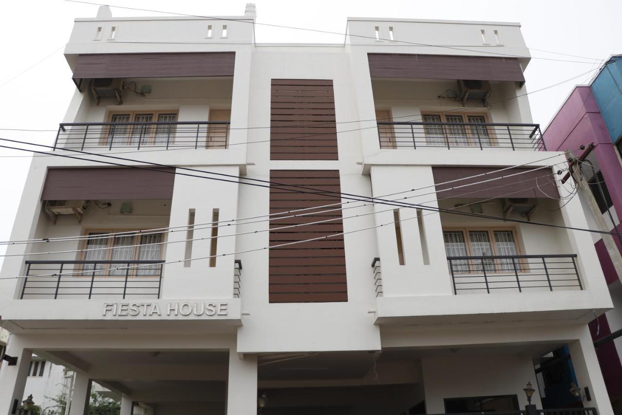 Fiesta House Pallikaranai Csennai Kültér fotó